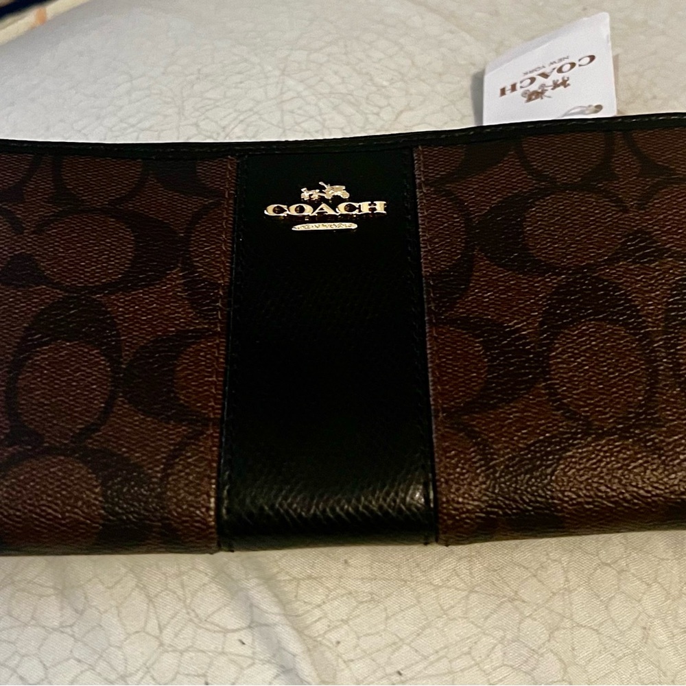 🎉Drop $ale!!🤩New Coach Signature PVC Leather Accordion Zip Around Wallet
